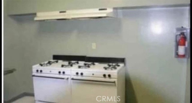 356 Gless Street, Los Angeles CA: https://media.crmls.org/medias/b3536a79-a77f-4826-926d-7a235e451b4b.jpg
