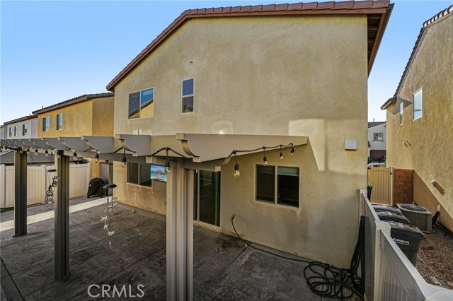Detail Gallery Image 2 of 38 For 32976 Middlegate, Lake Elsinore,  CA 92530 - 3 Beds | 2/1 Baths
