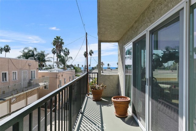 Image 3 for 110 Termino Ave #104, Long Beach, CA 90803
