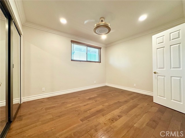 Detail Gallery Image 15 of 18 For 13330 Killion St, Sherman Oaks,  CA 91401 - 4 Beds | 3 Baths