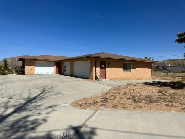 Detail Gallery Image 1 of 52 For 16601 Redwing Rd, Apple Valley,  CA 92307 - 3 Beds | 3/1 Baths