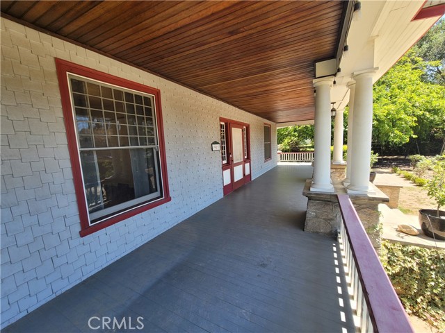 Detail Gallery Image 5 of 32 For 901 S Center St, Redlands,  CA 92373 - 4 Beds | 2/1 Baths