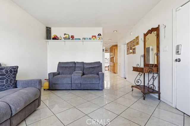 Detail Gallery Image 7 of 27 For 10970 Ruth, Lynwood,  CA 90262 - 2 Beds | 1 Baths