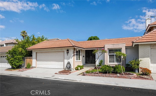 Detail Gallery Image 1 of 1 For 8199 Mammoth Cir, Buena Park,  CA 90621 - 2 Beds | 2 Baths