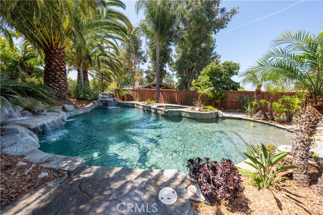 31465 Inverness Court, Temecula CA: https://media.crmls.org/medias/b3573174-b183-4223-a9d7-ed2c4a09c20b.jpg