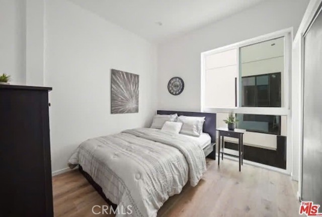 Detail Gallery Image 12 of 17 For 4537 W 16th #1/2,  Los Angeles,  CA 90019 - 3 Beds | 2 Baths