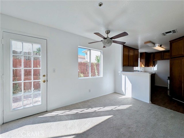 9235 Woodman Avenue, Arleta CA: https://media.crmls.org/medias/b357e5d2-a078-4bda-89dc-8d7a23383e84.jpg