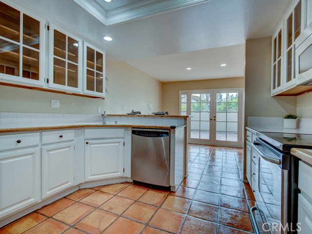 Detail Gallery Image 10 of 22 For 115 Stanford Ct #50,  Irvine,  CA 92612 - 2 Beds | 1/1 Baths