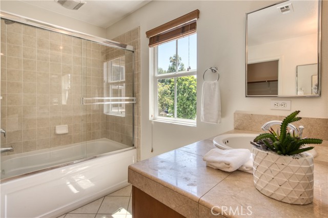 Detail Gallery Image 17 of 28 For 92 Trailing Vine, Irvine,  CA 92602 - 3 Beds | 2/1 Baths