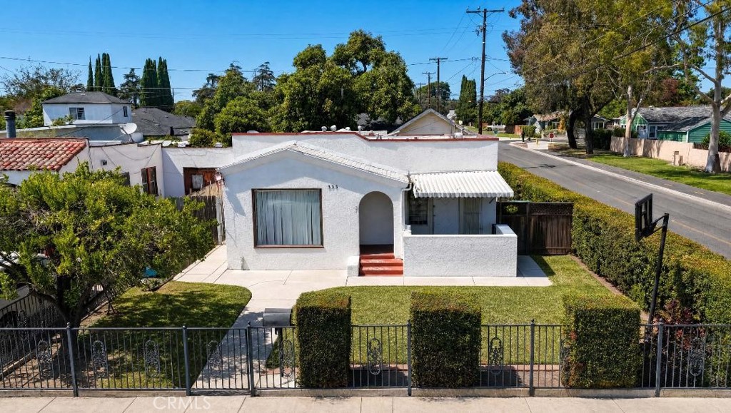 Duplex at 335 Beverly