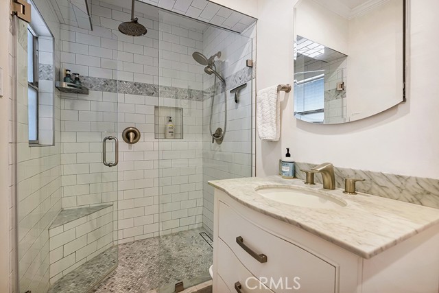 3385 Charleston photo 16