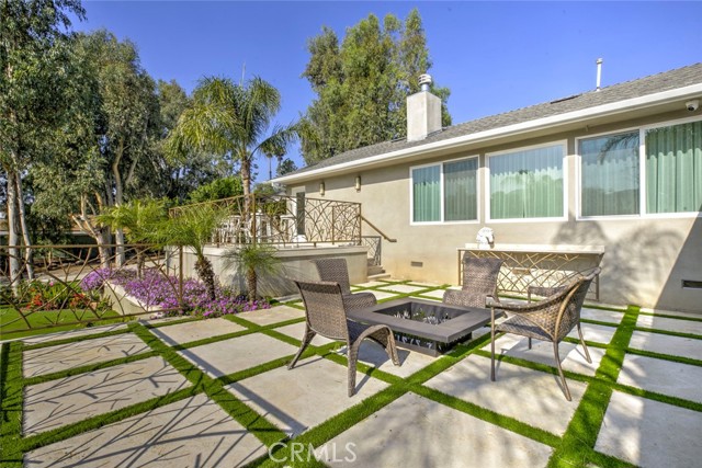 Detail Gallery Image 14 of 75 For 10555 Art St, Shadow Hills,  CA 91040 - 2 Beds | 3 Baths