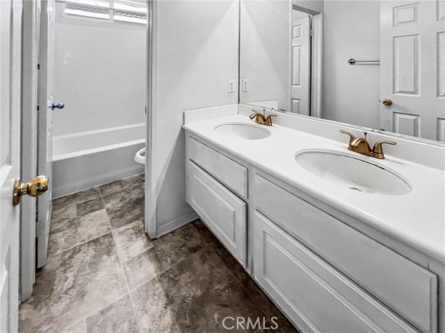 Detail Gallery Image 30 of 38 For 13127 Yellowwood St, Moreno Valley,  CA 92553 - 5 Beds | 3 Baths