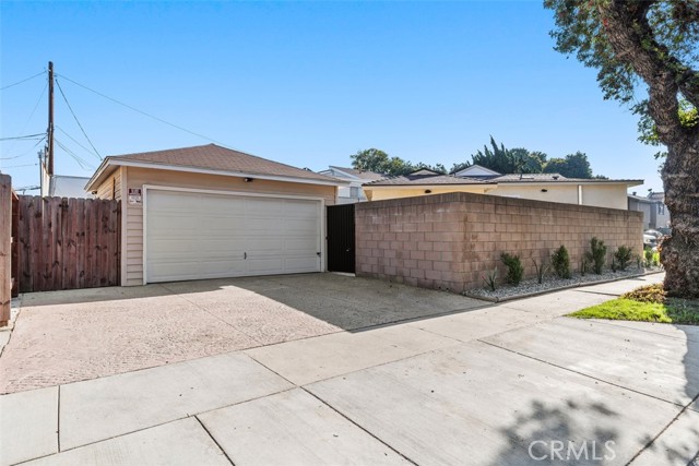 Detail Gallery Image 32 of 38 For 4769 E Malta, Long Beach,  CA 90815 - 3 Beds | 3 Baths