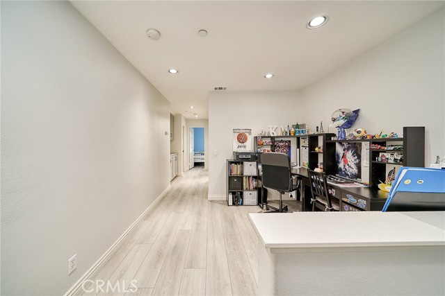 Detail Gallery Image 20 of 38 For 12573 Montaivo, Corona,  CA 91752 - 3 Beds | 2/1 Baths