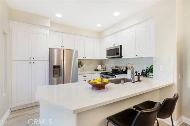 Detail Gallery Image 11 of 51 For 1211 S Country Glen Way, Anaheim,  CA 92808 - 2 Beds | 2 Baths