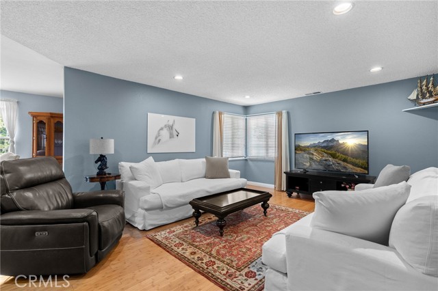 8252 McFadden Avenue, Midway City CA: https://media.crmls.org/medias/b35e8391-0921-4290-bed8-6013f5dc2c69.jpg