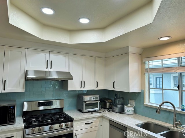 Detail Gallery Image 5 of 25 For 17125 S Vermont Ave #9,  Gardena,  CA 90247 - 3 Beds | 2/1 Baths