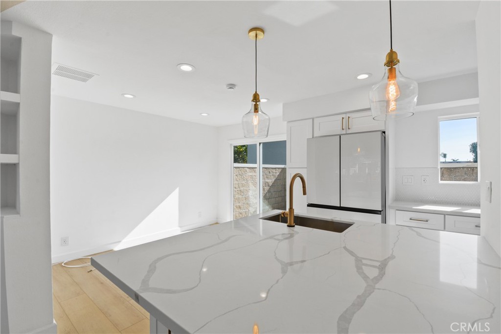 MLS #OC25258751 image #7