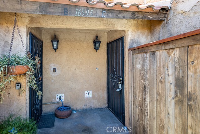 16595 Terrace Lane, Fontana CA: https://media.crmls.org/medias/b360724a-07aa-40b0-a0d4-abe77d5deec4.jpg
