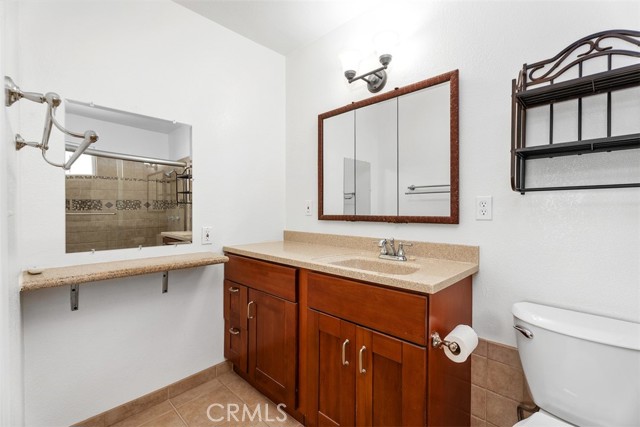 Image 15 of 39 For 8792 Grindlay