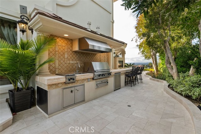 3724 Winford Drive, Tarzana CA: https://media.crmls.org/medias/b3620137-0139-4ffb-ae76-c244acada2ed.jpg