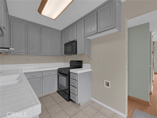 6004 Rothko Lane, Simi Valley CA: https://media.crmls.org/medias/b3624c63-73a1-4031-b9b1-527b2ca54102.jpg