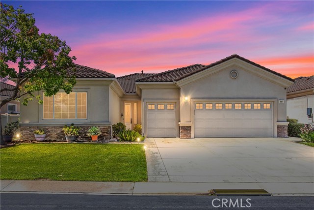 967 Hidden Oaks