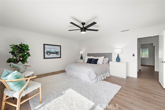 Image 22 of 43 For 22622 La Quinta Drive