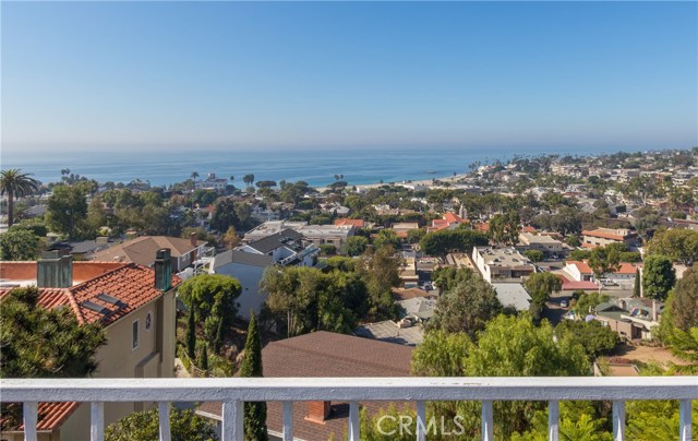 490 Hilledge Dr, Laguna Beach, CA 92651