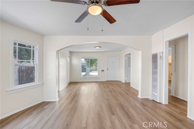 Detail Gallery Image 4 of 26 For 2947 West Bld, Los Angeles,  CA 90016 - 9 Beds | 6 Baths