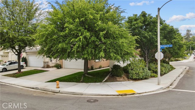 25760 Wordsworth Lane, Stevenson Ranch CA: https://media.crmls.org/medias/b3640822-4787-4017-b64a-fb13352478ae.jpg