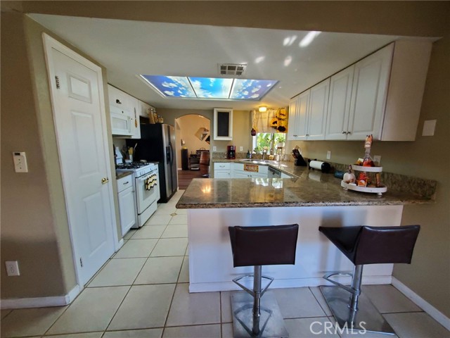 Detail Gallery Image 14 of 61 For 821 Cypress Ln, Blythe,  CA 92225 - 4 Beds | 3 Baths