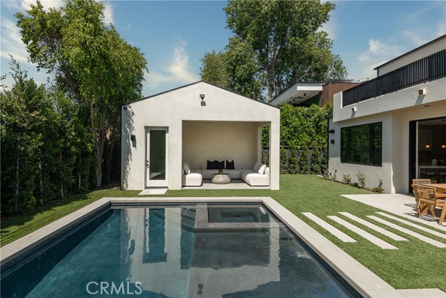 4455 Katherine Avenue, Sherman Oaks CA: https://media.crmls.org/medias/b36516f3-d16d-4204-a22b-b90d053b22a0.jpg