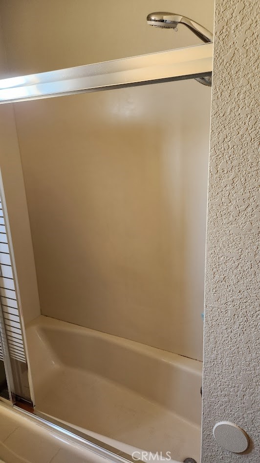 https://media.crmls.org/medias/b36626e1-8141-4edd-a006-5589344d24df.jpg?preset=X-Large