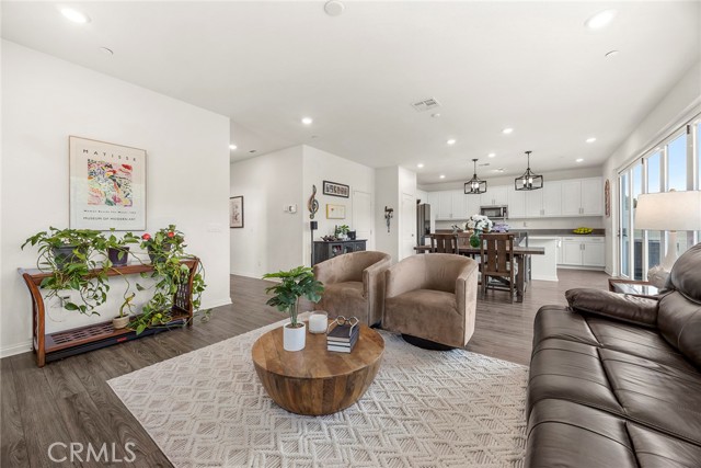 Detail Gallery Image 13 of 48 For 11612 Alton Dr, Corona,  CA 92883 - 3 Beds | 2/1 Baths