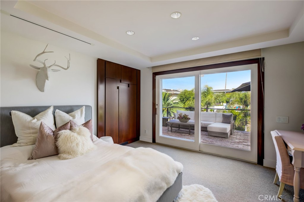 186 Shorecliff Road