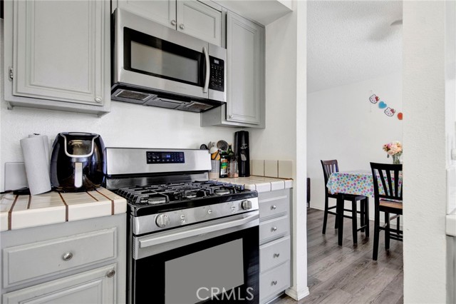 Detail Gallery Image 10 of 32 For 43730 San Francisco, Lancaster,  CA 93535 - 3 Beds | 2 Baths