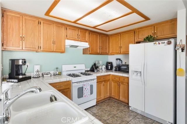 Detail Gallery Image 6 of 26 For 815 Georgiana Ct, Perris,  CA 92570 - 3 Beds | 2 Baths