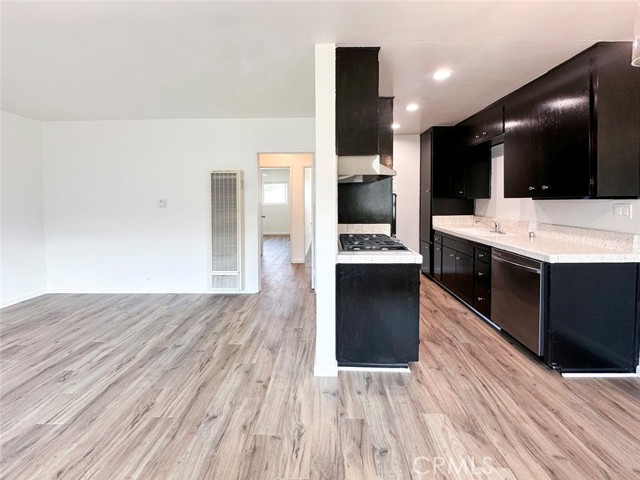 Detail Gallery Image 3 of 18 For 1944 S Marvin Ave #4,  Los Angeles,  CA 90016 - 2 Beds | 1 Baths