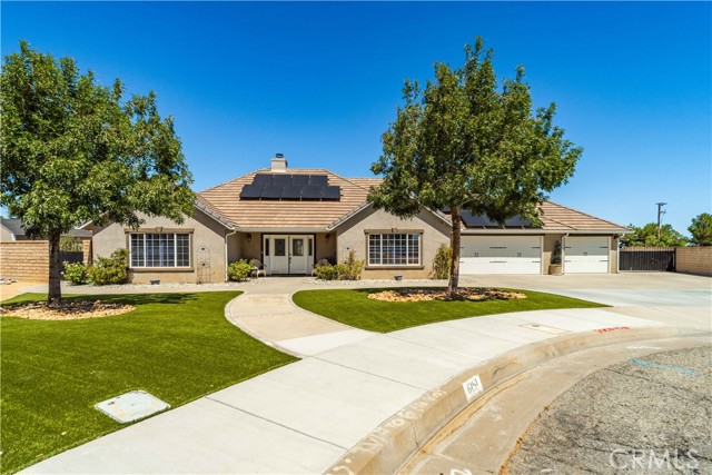 Detail Gallery Image 1 of 48 For 6151 Hickory St, Palmdale,  CA 93551 - 4 Beds | 2 Baths