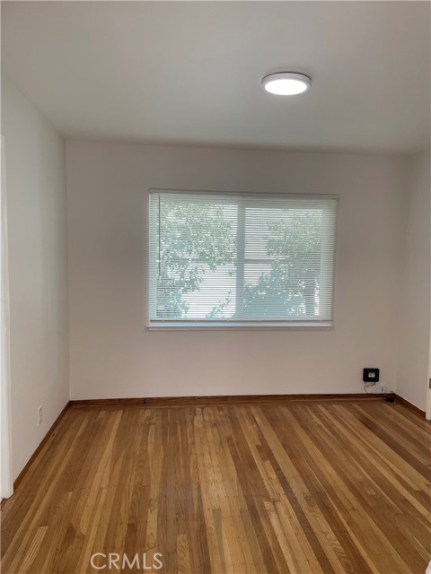 Detail Gallery Image 3 of 13 For 4806 Clarke St #2,  Oakland,  CA 94609 - 1 Beds | 1 Baths