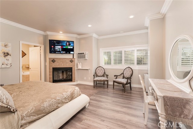 Image 17 of 30 For 12102 La Cienega Boulevard