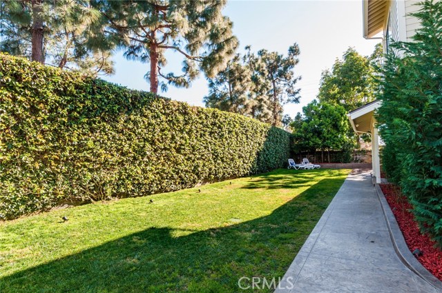 24 Bermuda Court, Manhattan Beach, California 90266, 3 Bedrooms Bedrooms, ,1 BathroomBathrooms,Residential,Sold,Bermuda,SB17026195