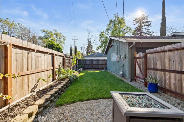 Detail Gallery Image 50 of 57 For 1608 Broadway, Chico,  CA 95928 - 3 Beds | 2 Baths