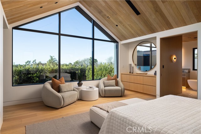 Detail Gallery Image 22 of 48 For 2100 Windward Ln, Newport Beach,  CA 92660 - 5 Beds | 5/3 Baths