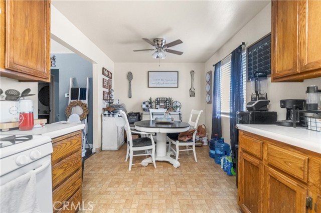 8020 Mckinley Avenue, South Gate CA: https://media.crmls.org/medias/b36c1133-c925-4825-b8a1-59e40410a225.jpg