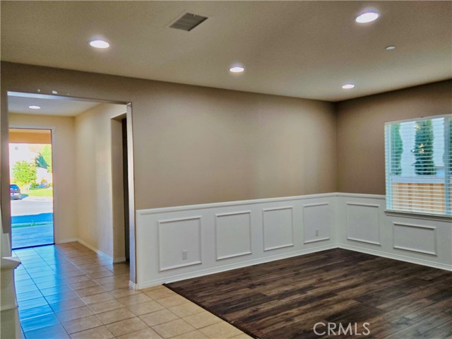 Detail Gallery Image 9 of 29 For 4024 Button Bush Ct, San Bernardino,  CA 92407 - 4 Beds | 3 Baths