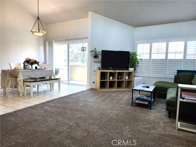 9341 E Shadowood Drive, Montclair CA: https://media.crmls.org/medias/b36d4433-742e-495d-8009-1e7805b6310a.jpg