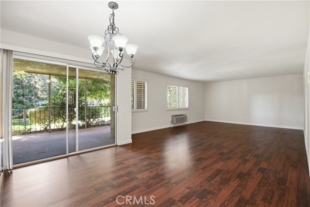 Front Image Thumbnail for CROC26074137